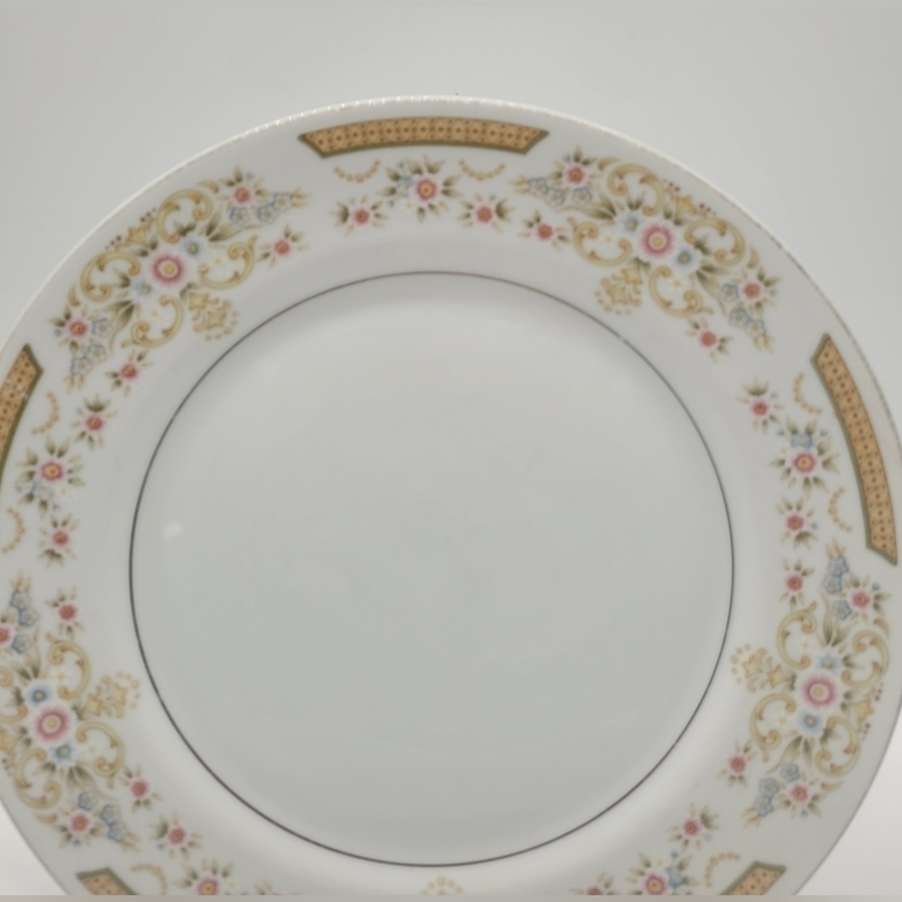 VINTAGE SIGNATURE COLLECTION, “CORONET" 117 10.25” DINNER PLATE - Picture 2 of 6